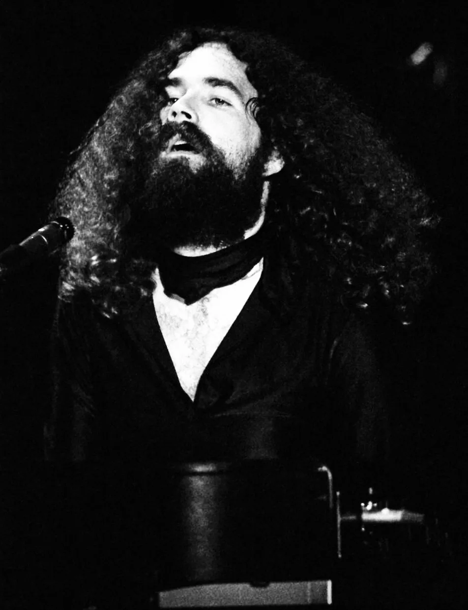 Waltham, MA · 1976-10-14