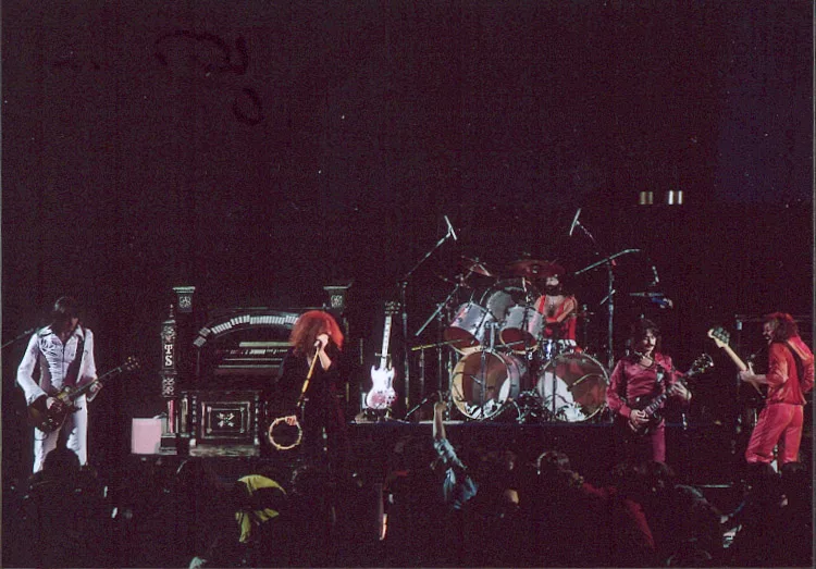 Waukesha, WI · 1976-10-05