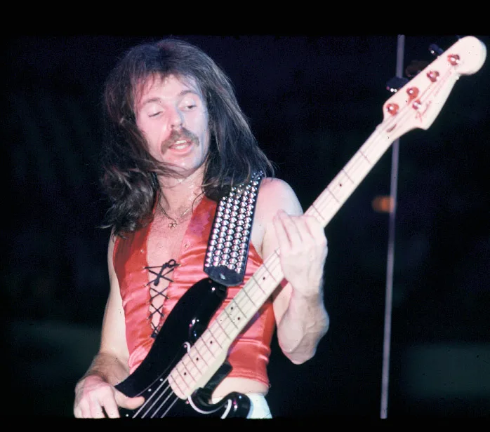 Nashville, TN · 1976-11-20
